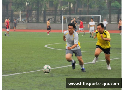 足球场上的痛苦：脱臼的运动员